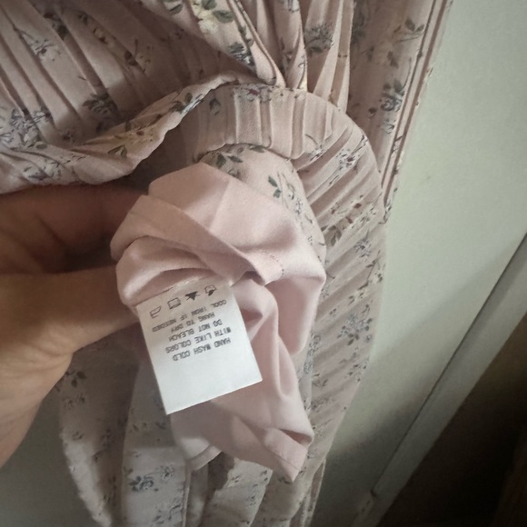 MELLODAY Pink Floral Off Shoulder Pleated Dress - Picture 8 of 9